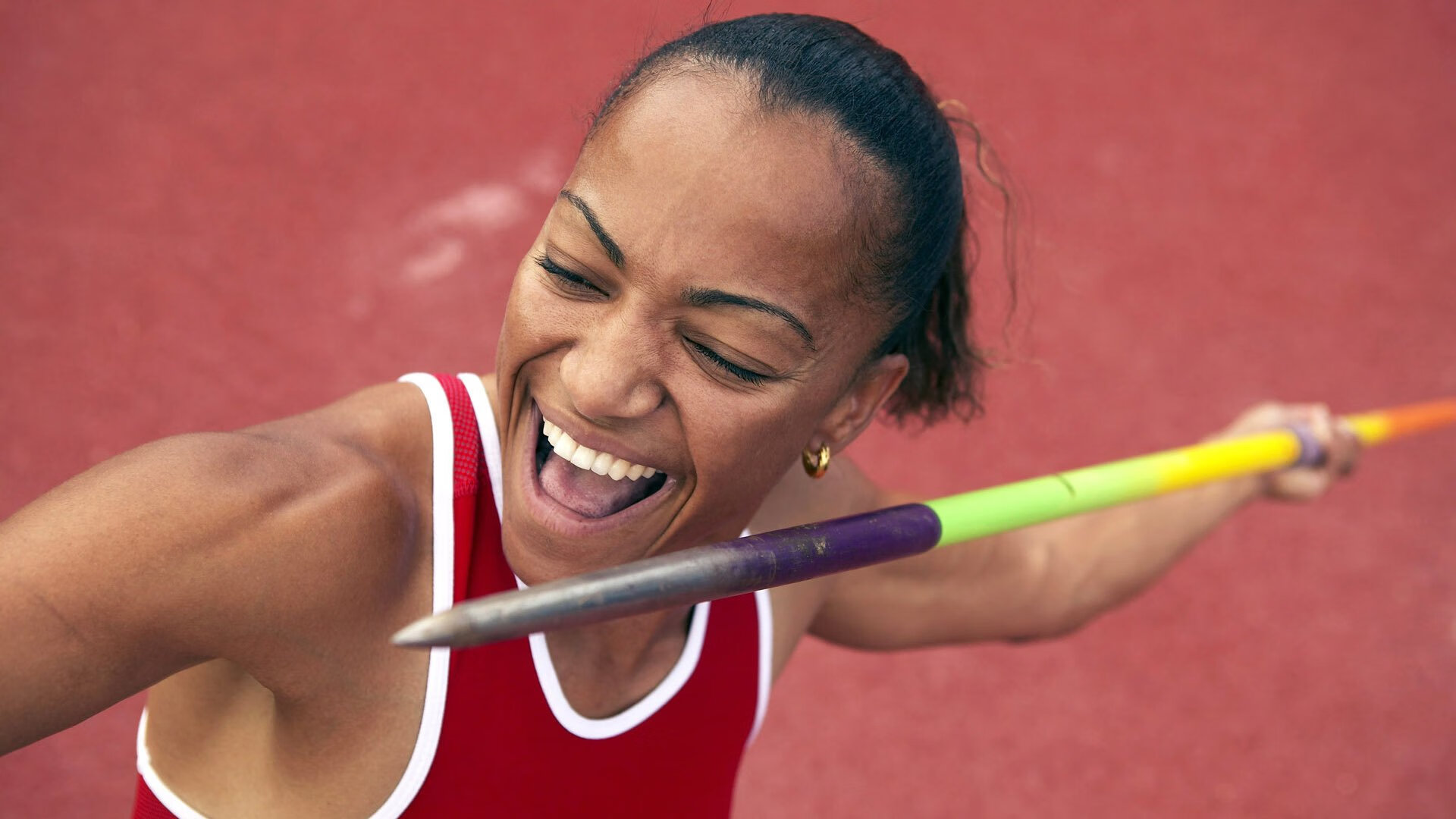 内马尔因膝伤缺席美洲杯，巴西队表现受影响，内马尔哭了感动巴西球迷